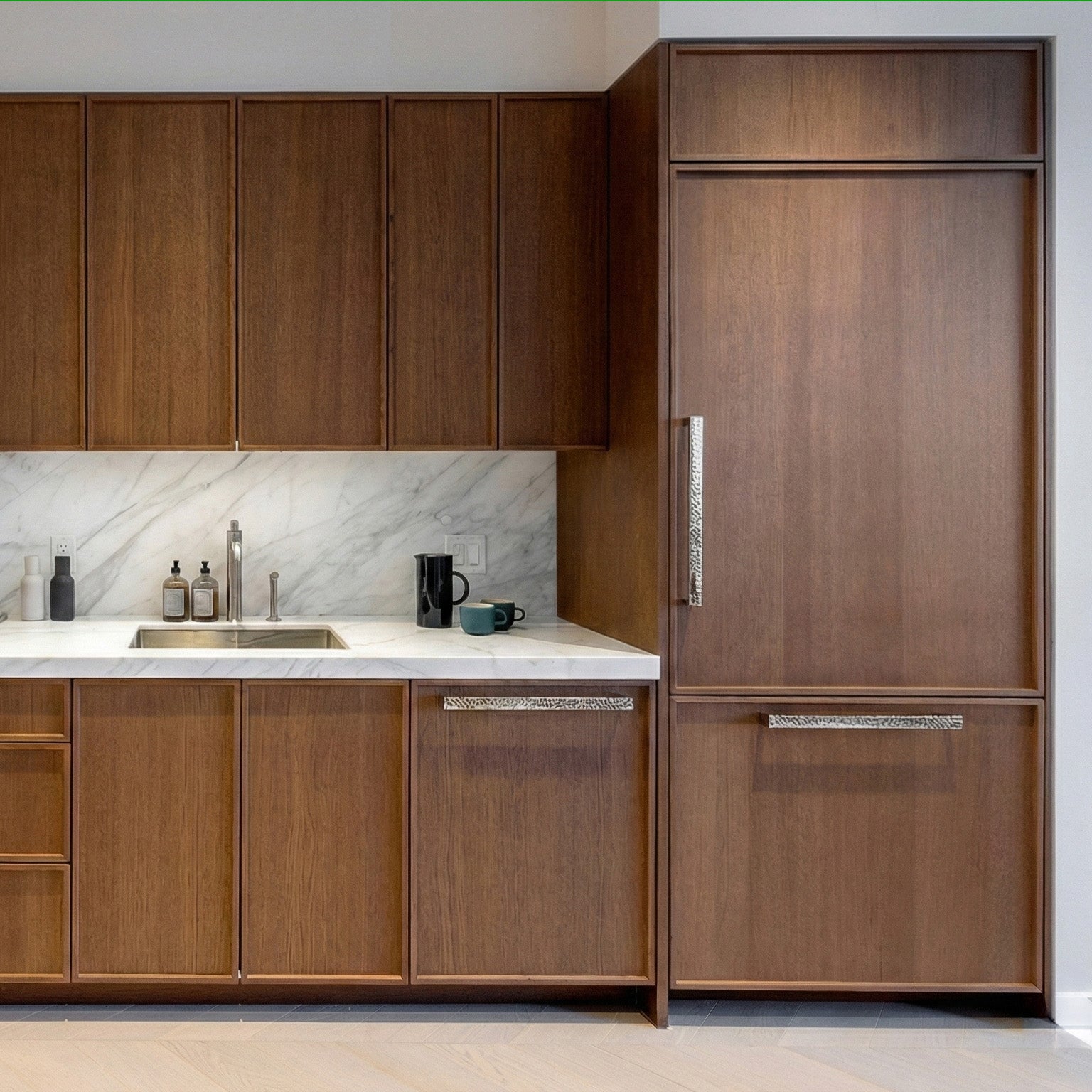 The Belvedere Appliance Pull in Hammered Polished Nickel