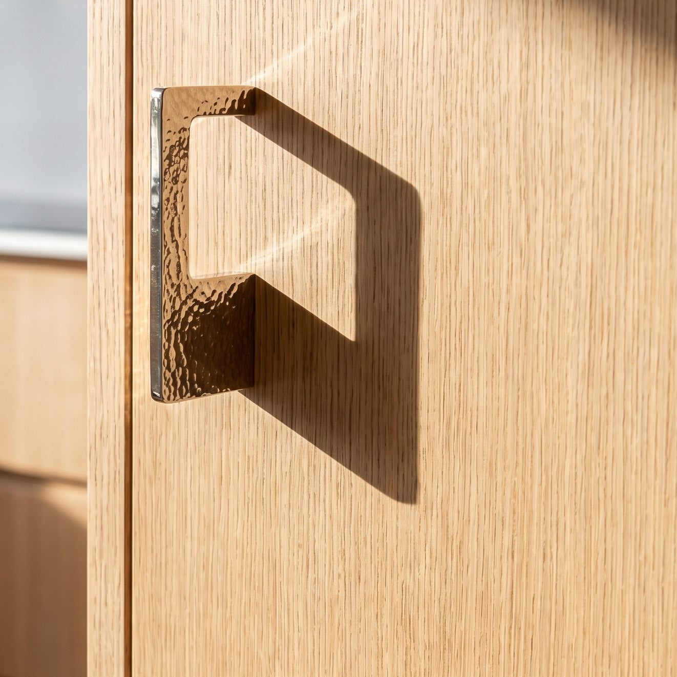 Axis Modern Cabinet Pull - Hammered Polished Nickel