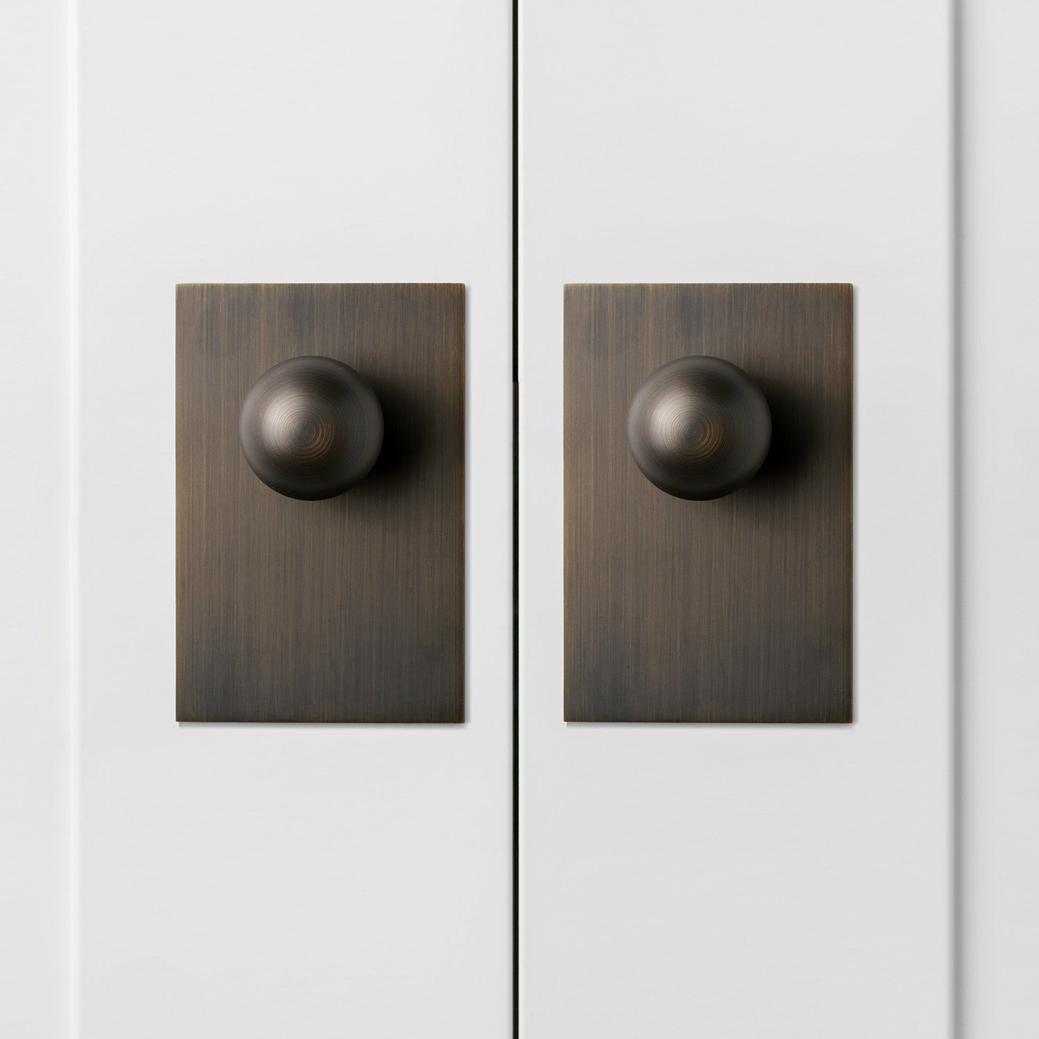 Estate Modern Bronze Brass Cabinet Ball With Backplate (2 Sets)